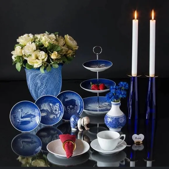 1975 Royal Copenhagen Mother's Day plate - Picture 4 of 4